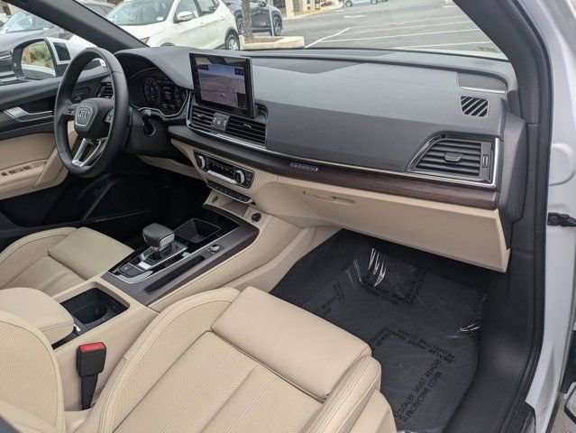 Used 2021 Audi Q5 Prestige w/ Prestige Package AWD/4WD image 33