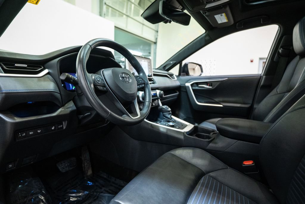Used 2021 Toyota RAV4 XSE w/ XSE Grade Weather Package image 12
