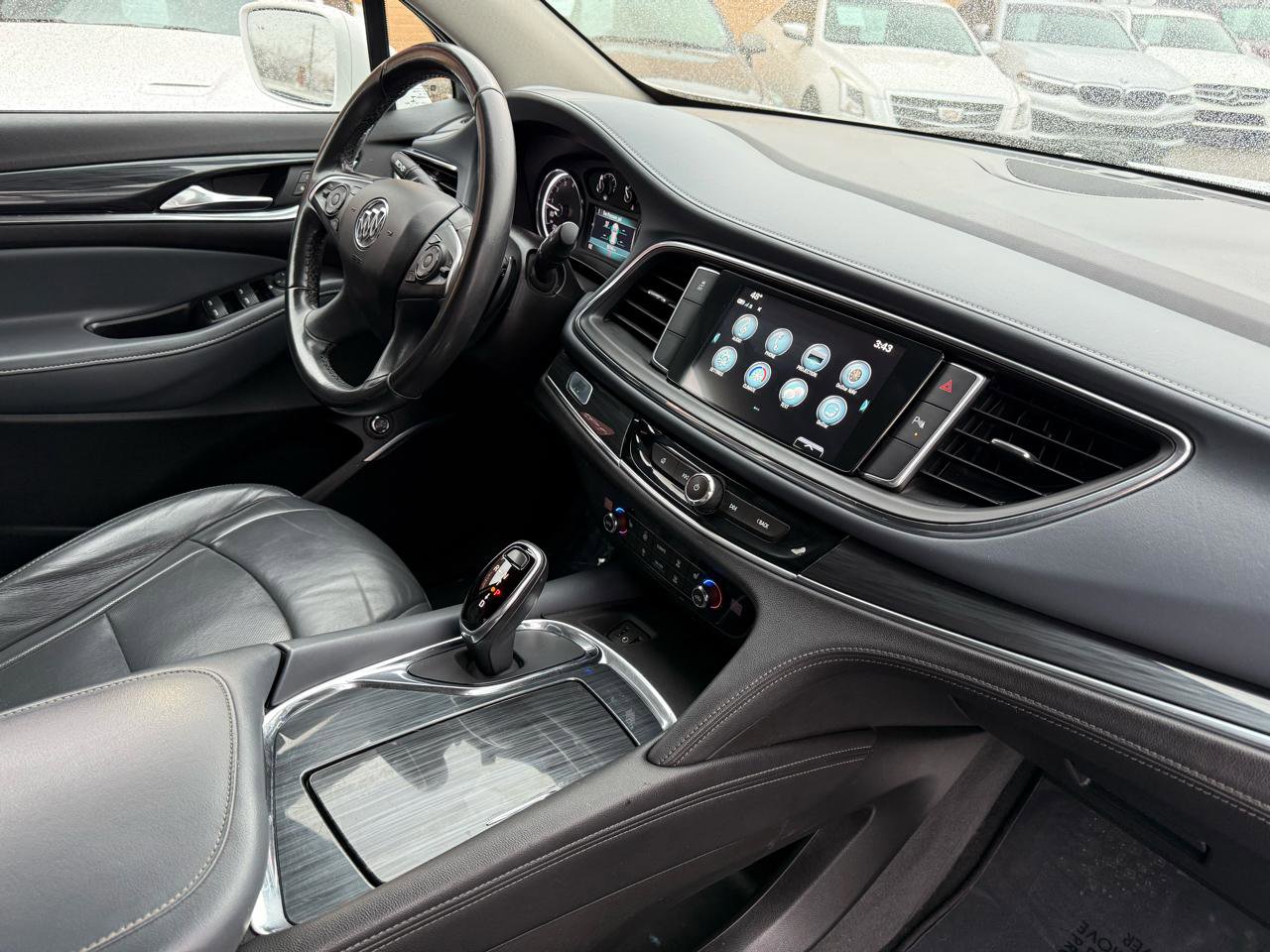 Used 2018 Buick Enclave Essence FWD image 24