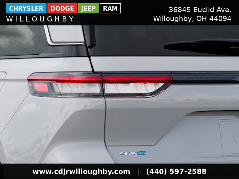 New 2025 Jeep Grand Cherokee Limited 4xe AWD/4WD image 11