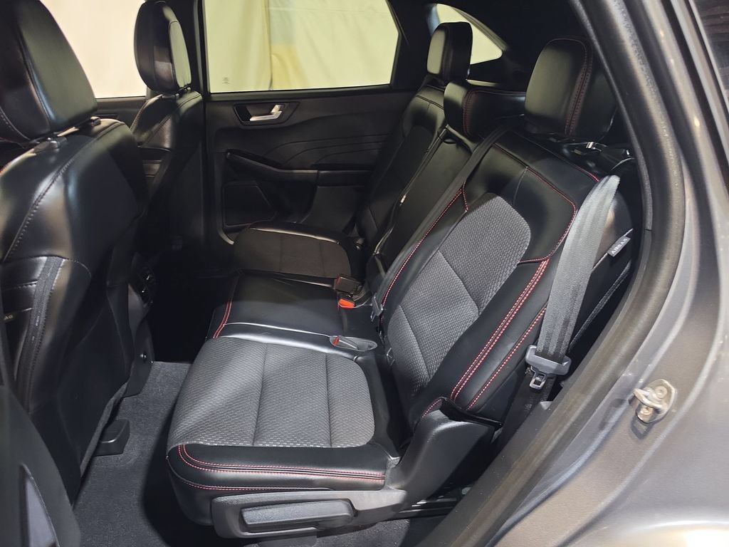 Used 2023 Ford Escape ST-Line AWD/4WD image 23