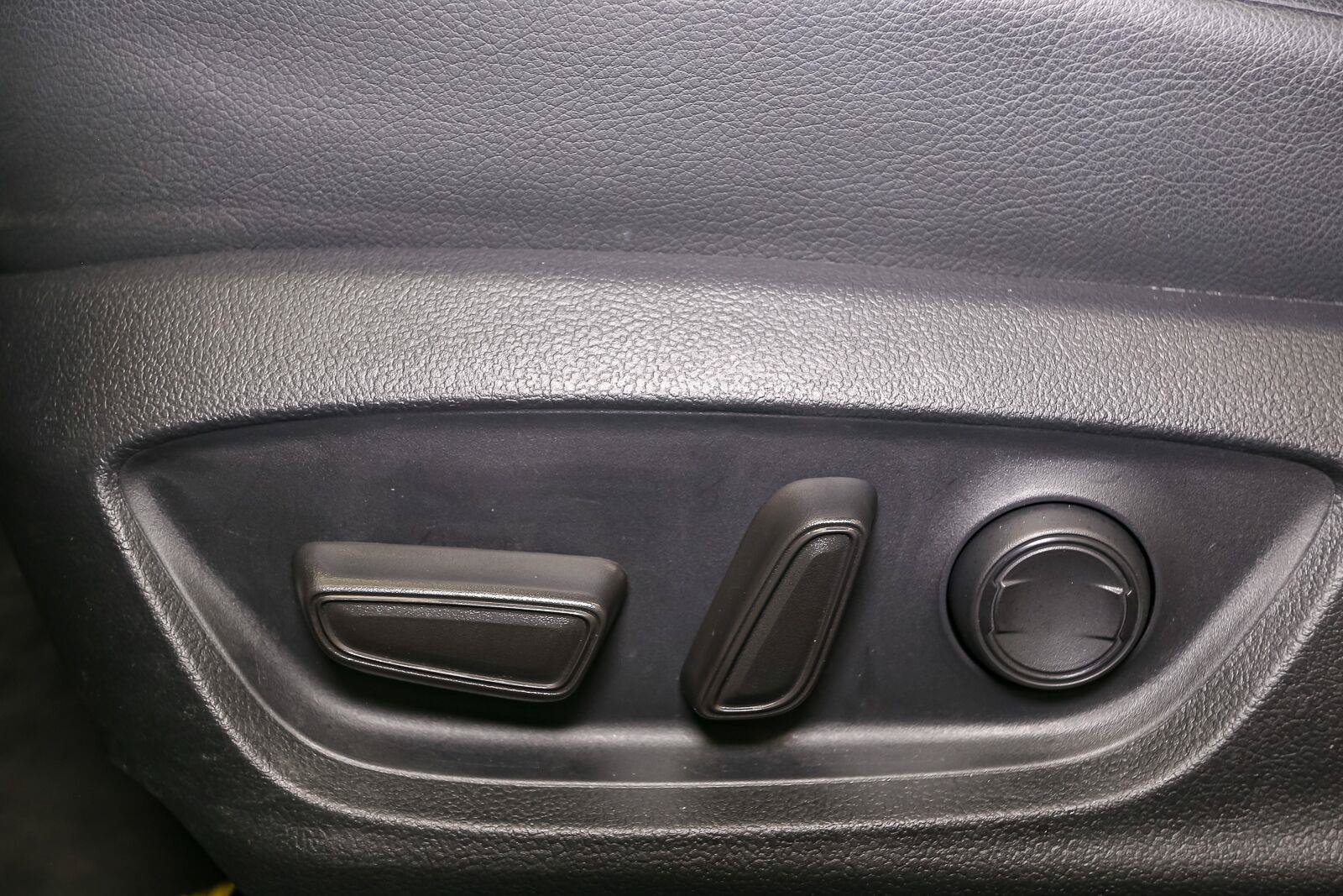 Certified 2024 Toyota Camry SE AWD/4WD image 43