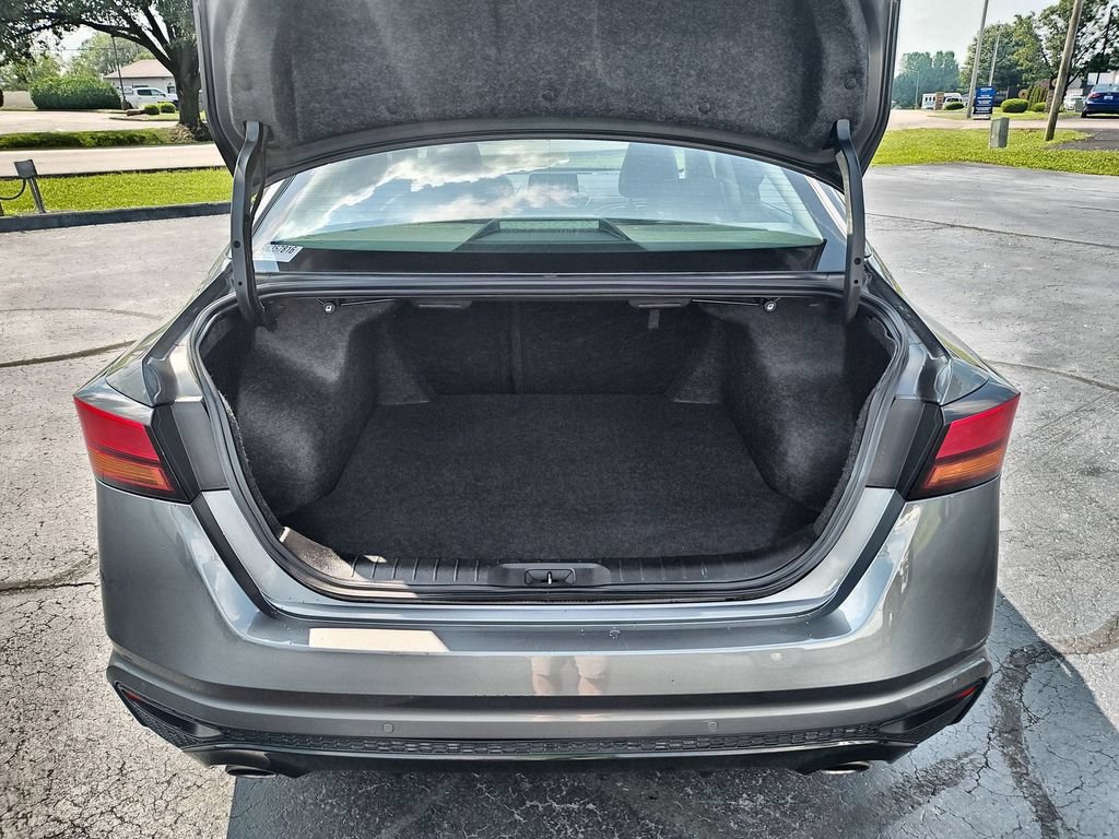 Used 2024 Nissan Altima 2.5 SR FWD image 23
