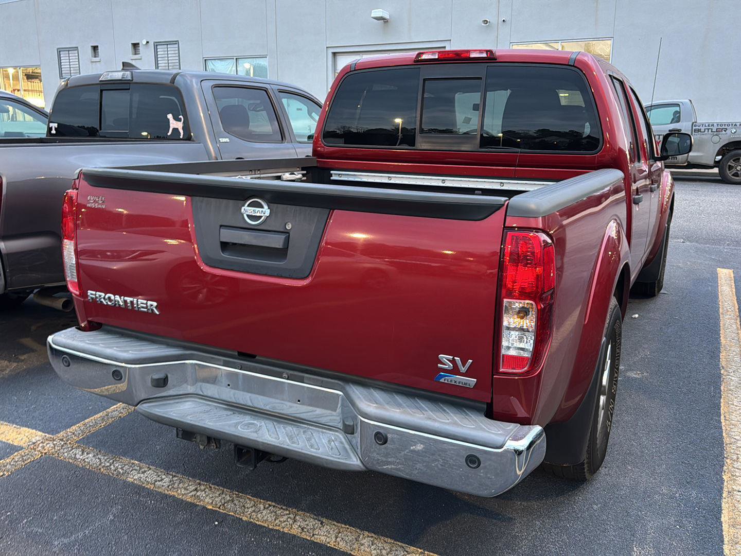 Used 2017 Nissan Frontier SV w/ SV Value Truck Package image 6