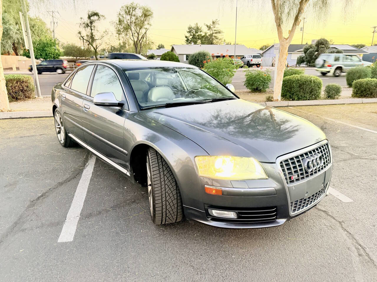 Used 2008 Audi S8 AWD/4WD image 4