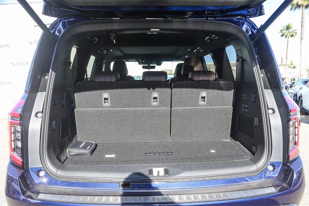 New 2025 Nissan Armada Platinum Reserve image 8