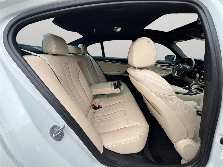 Used 2017 BMW 540i image 45