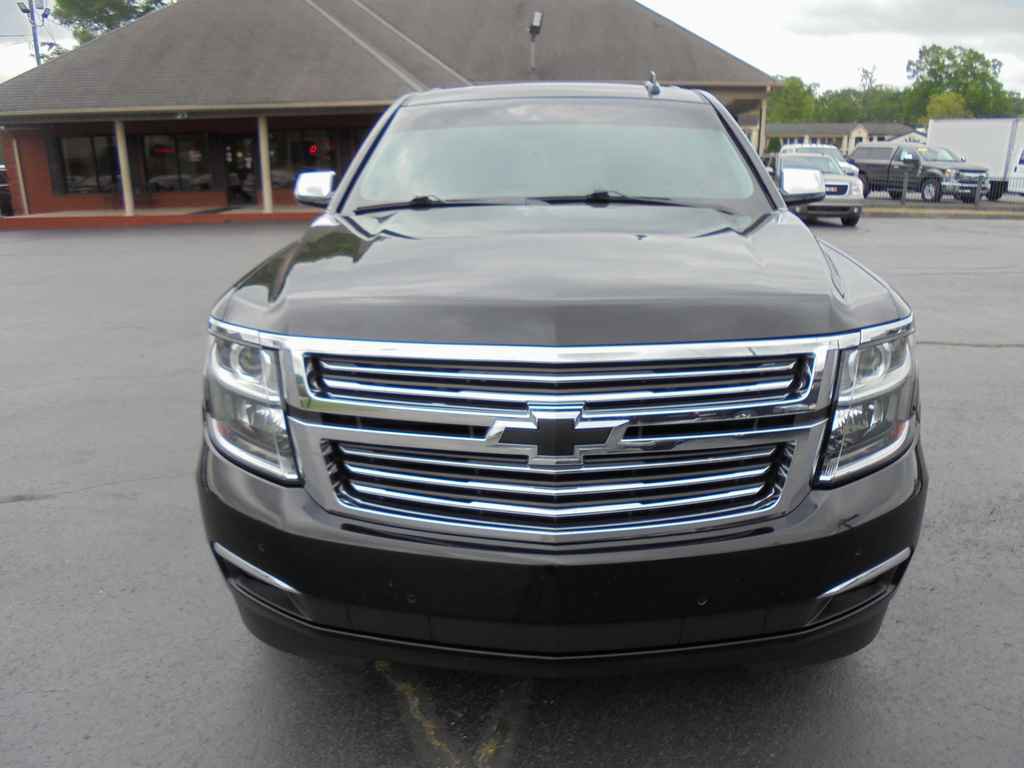 Used 2018 Chevrolet Tahoe Premier RWD image 3