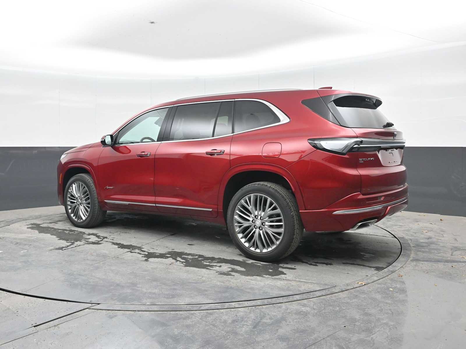 New 2027 Buick Enclave Avenir AWD/4WD image 2