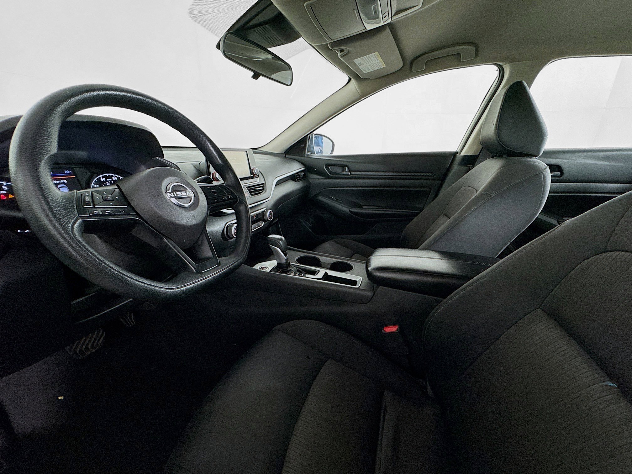 Used 2024 Nissan Altima 2.5 S FWD image 21