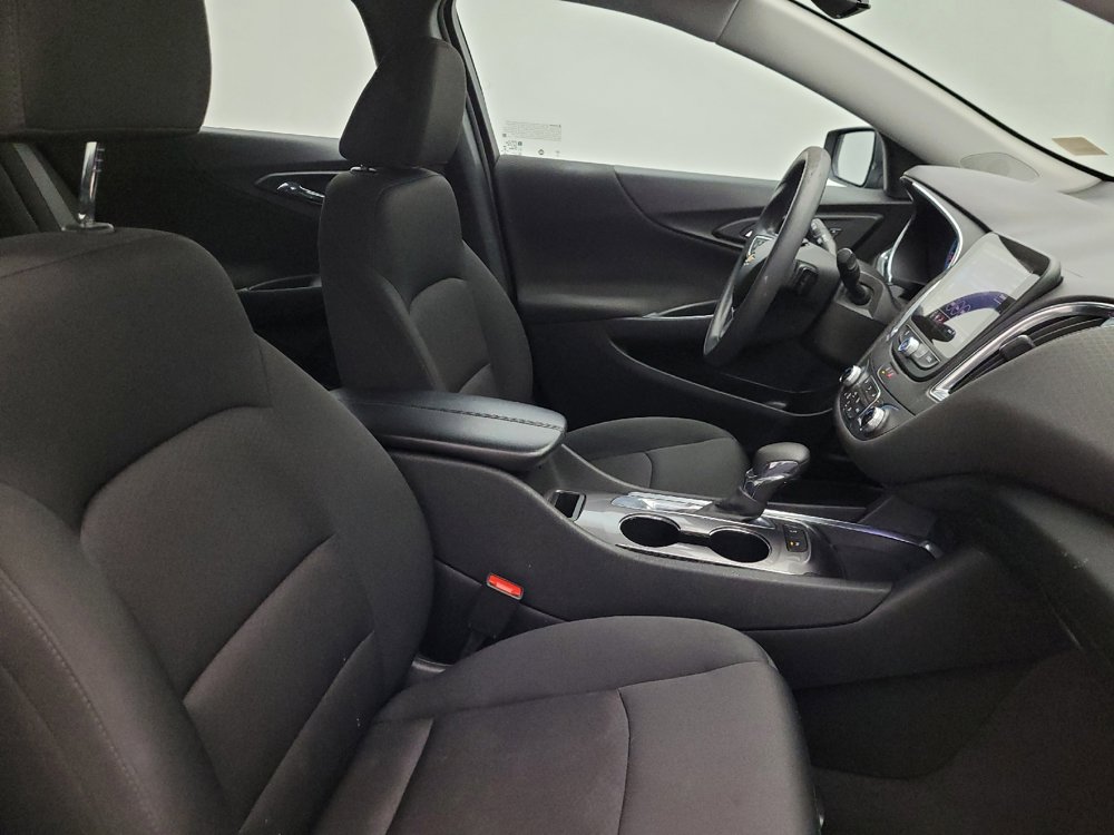 Used 2021 Chevrolet Malibu LT FWD image 21