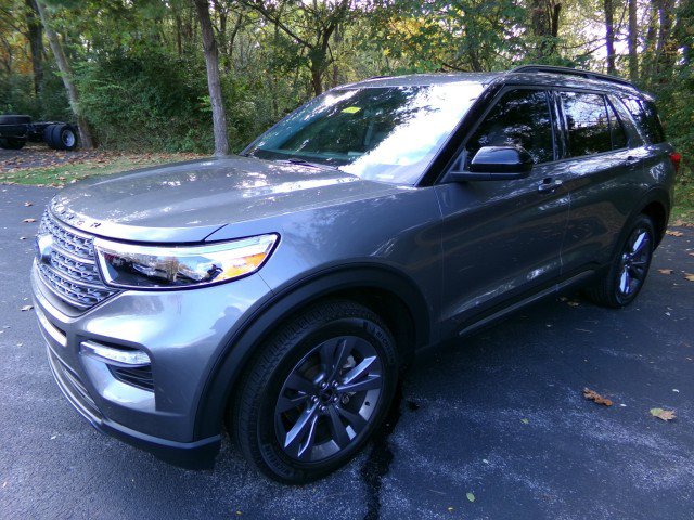 Certified 2024 Ford Explorer XLT w/ Equipment Group 202A AWD/4WD image 5