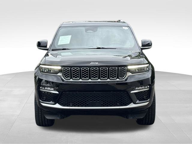 Used 2022 Jeep Grand Cherokee Summit AWD/4WD image 11