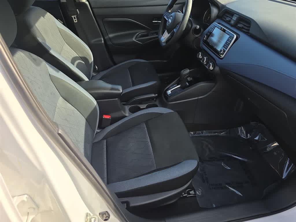 Used 2024 Nissan Versa SV FWD image 10