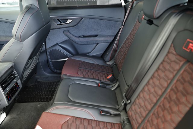 New 2026 Audi RS Q8 performance image 28