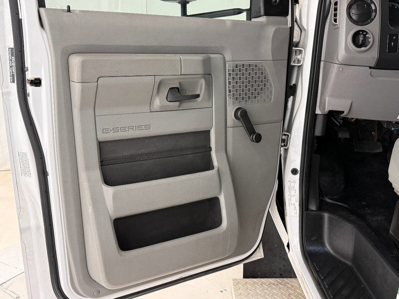 Used 2016 Ford E-350 and Econoline 350 Super Duty w/ Shuttle Bus Prep Package image 52