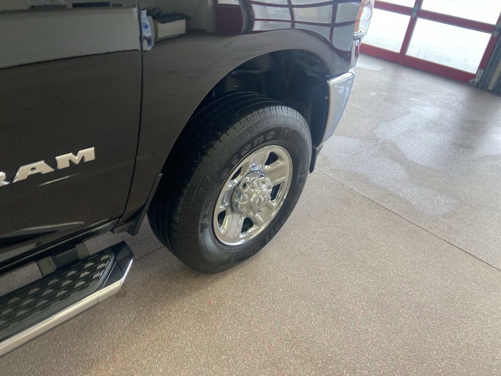 Used 2024 RAM 2500 Big Horn w/ Bed Utility Group image 24