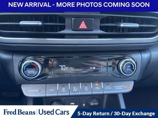Used 2022 Hyundai Kona Limited AWD/4WD image 14