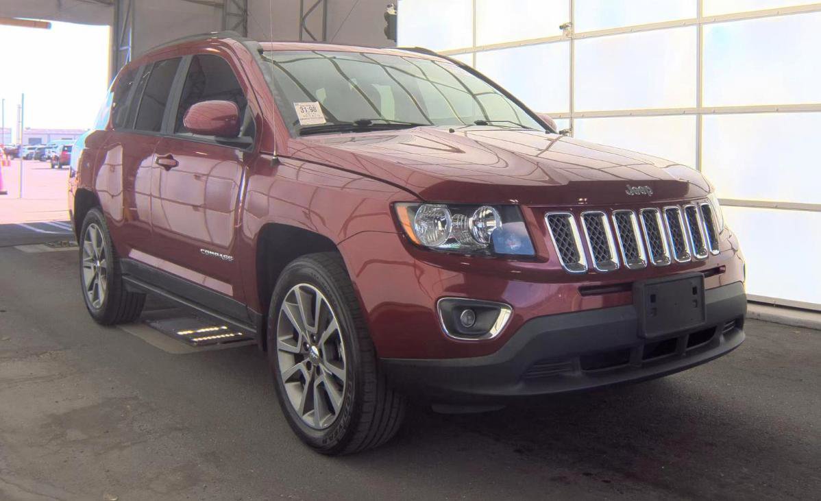 Used 2016 Jeep Compass High Altitude image 3