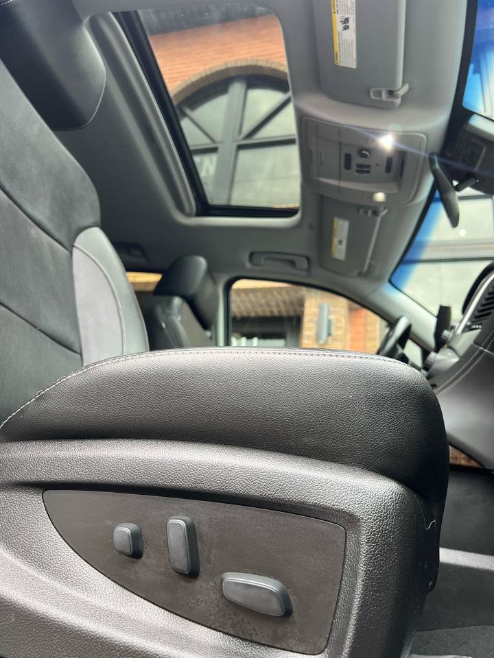 Used 2019 Chevrolet Tahoe LT AWD/4WD image 21
