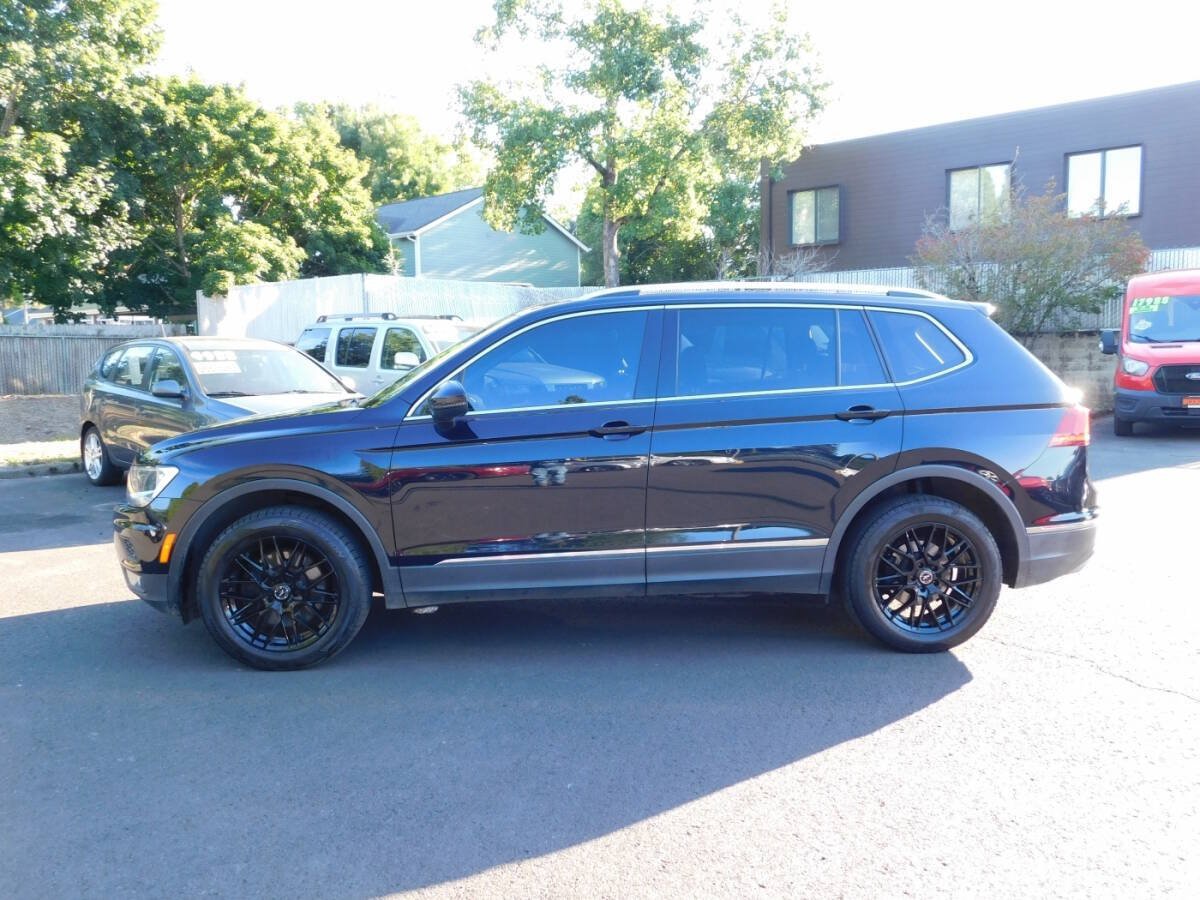 Used 2019 Volkswagen Tiguan SEL w/ 3rd Row Seat Package AWD/4WD image 22