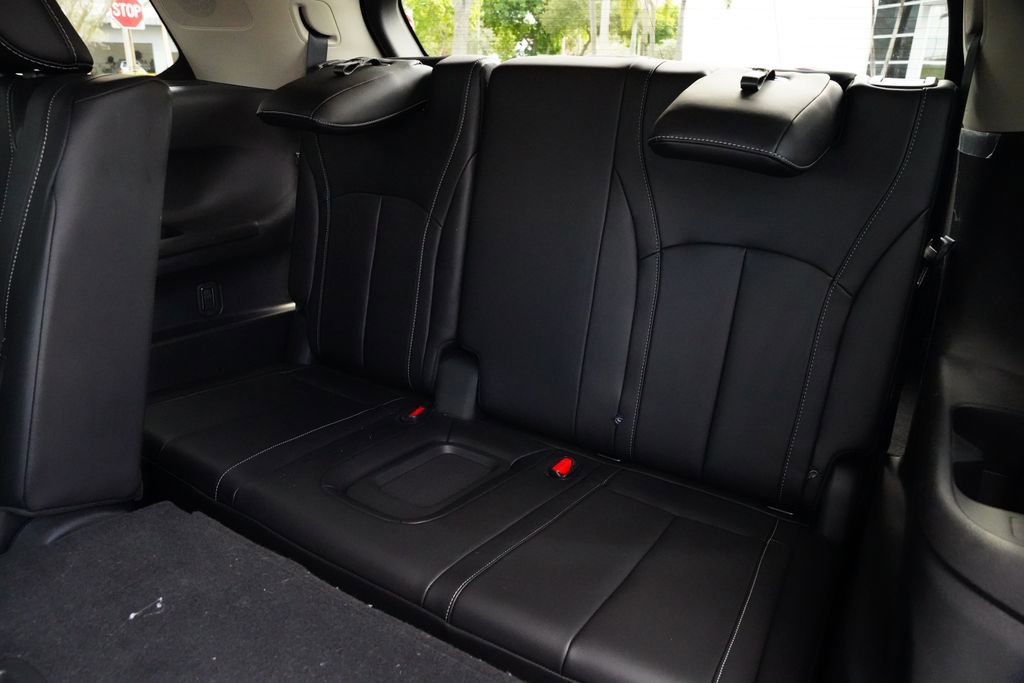 Used 2024 INFINITI QX60 Pure FWD image 16