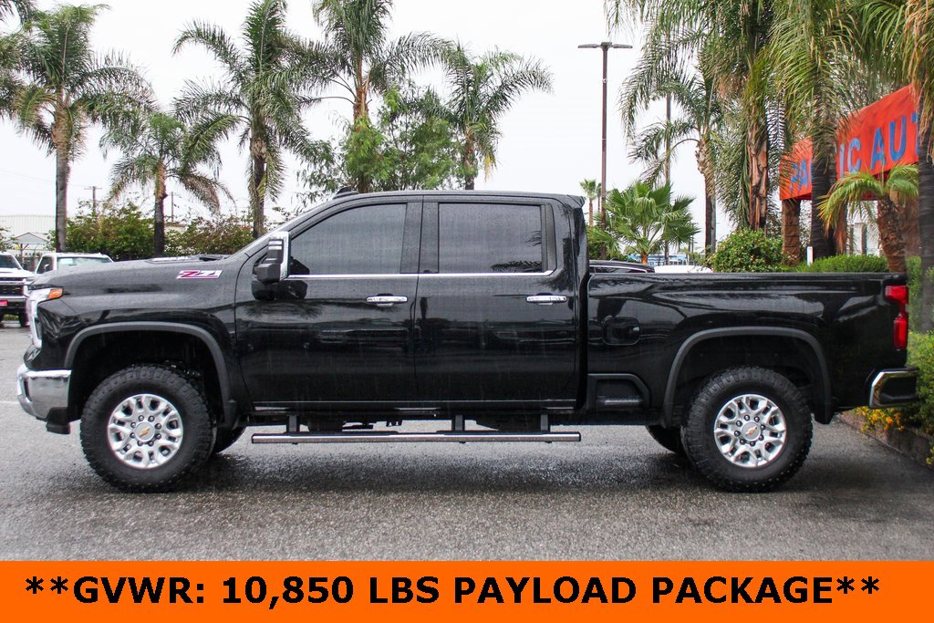 Used 2024 Chevrolet Silverado 2500 LTZ w/ LTZ Convenience Package image 5