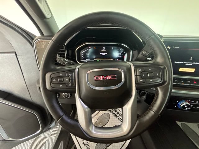 Used 2024 GMC Sierra 1500 Elevation AWD/4WD image 3