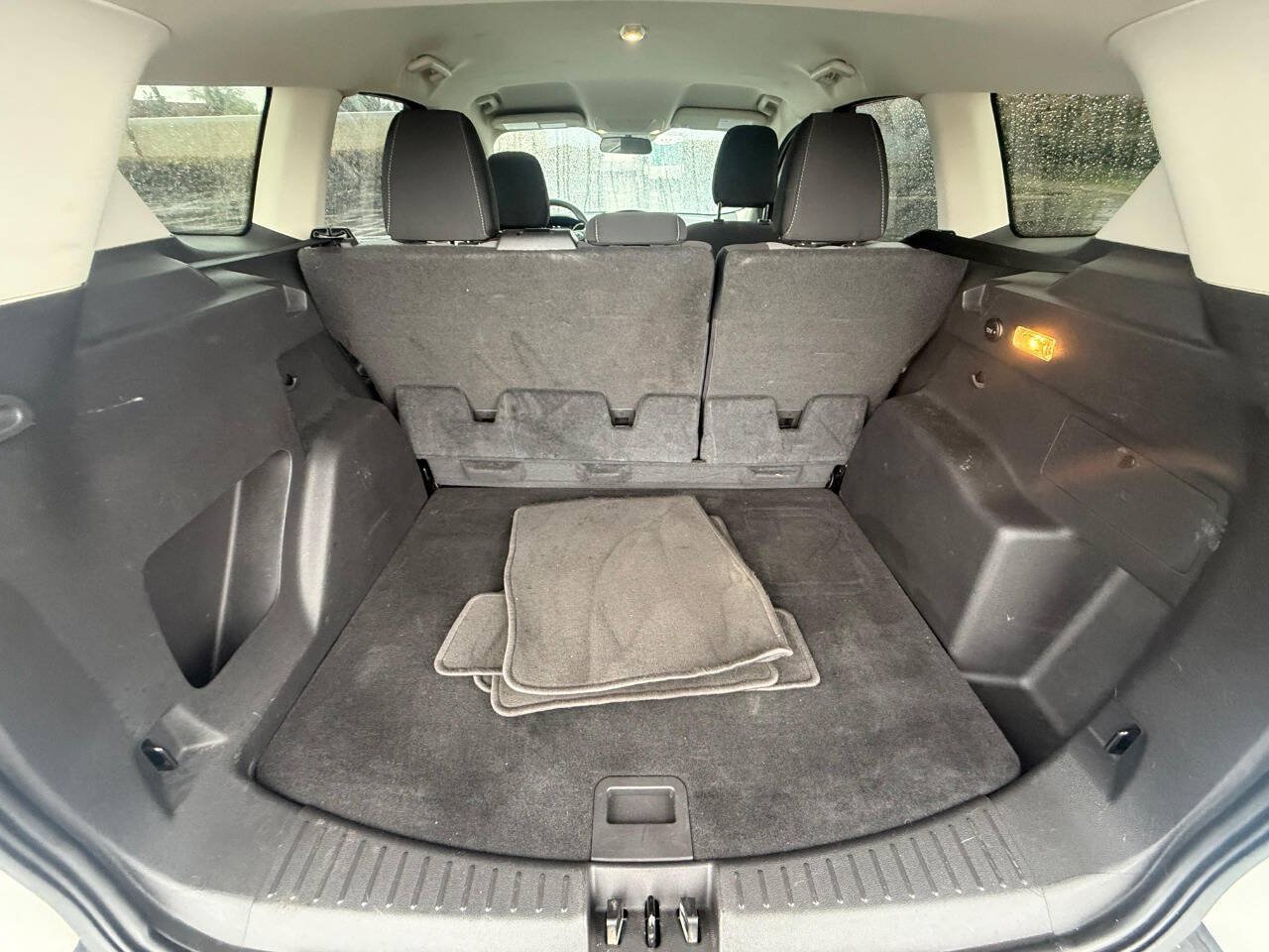 Used 2018 Ford Escape SE FWD image 14
