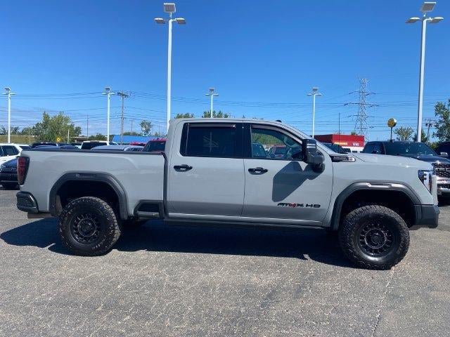 Used 2025 GMC Sierra 2500 AT4X w/ AT4X AEV Edition AWD/4WD image 9