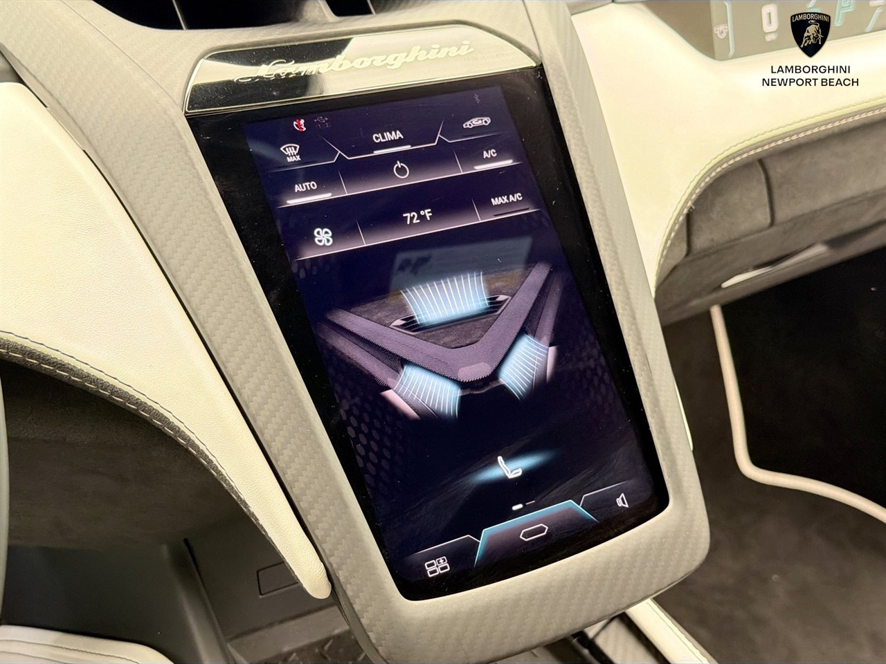 Used 2024 Lamborghini Revuelto AWD/4WD image 41