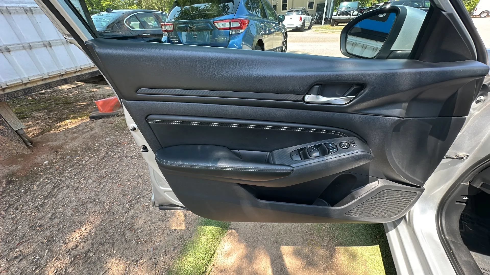 Used 2020 Nissan Altima 2.5 S FWD image 14