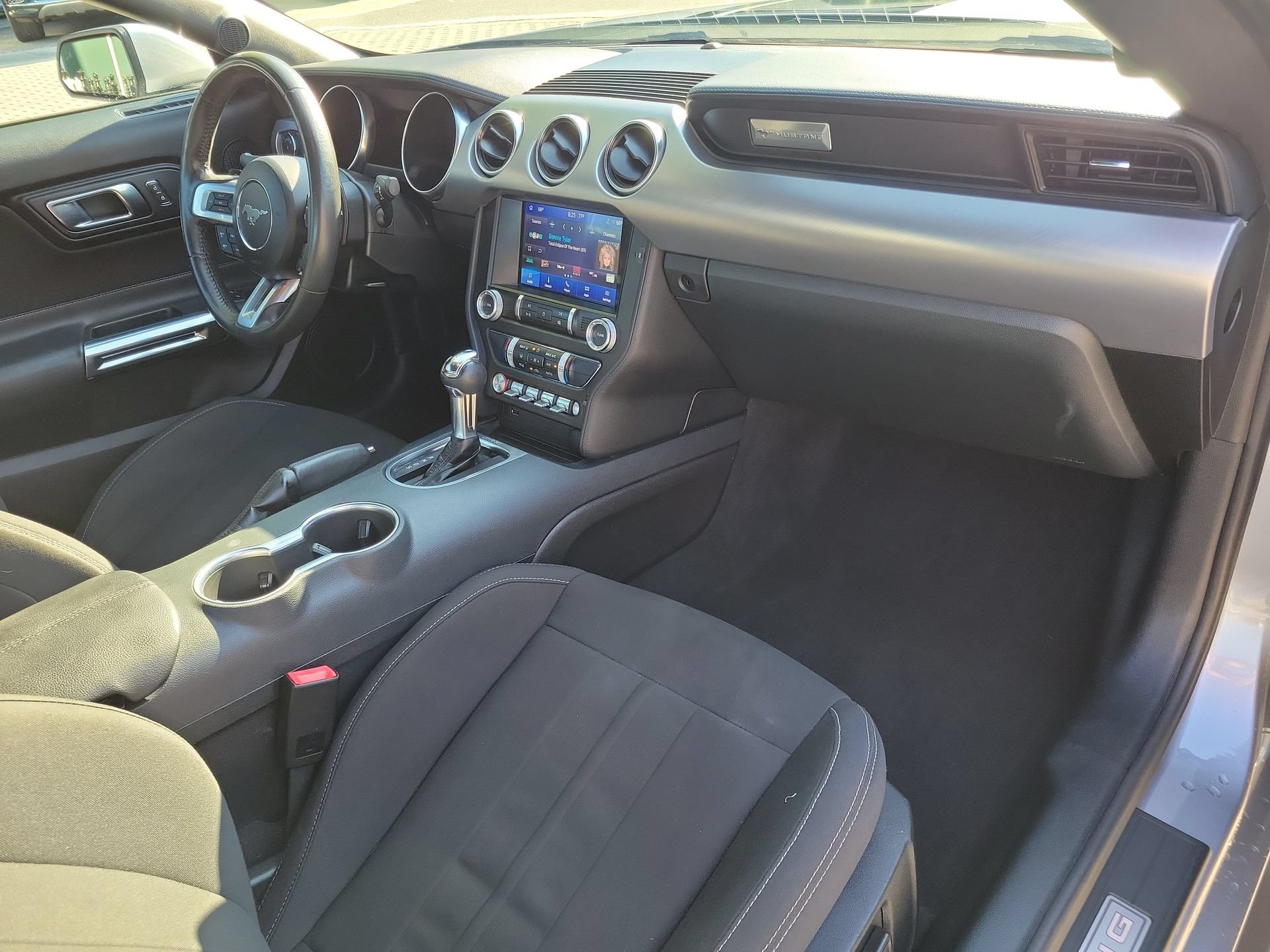 Used 2022 Ford Mustang GT w/ Equipment Group 301A RWD image 3