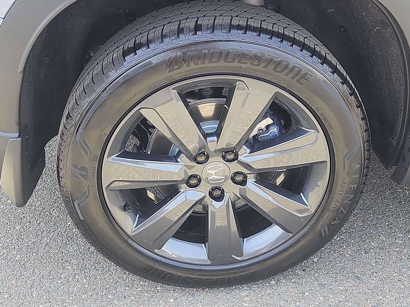 Certified 2026 Honda Pilot Sport image 9
