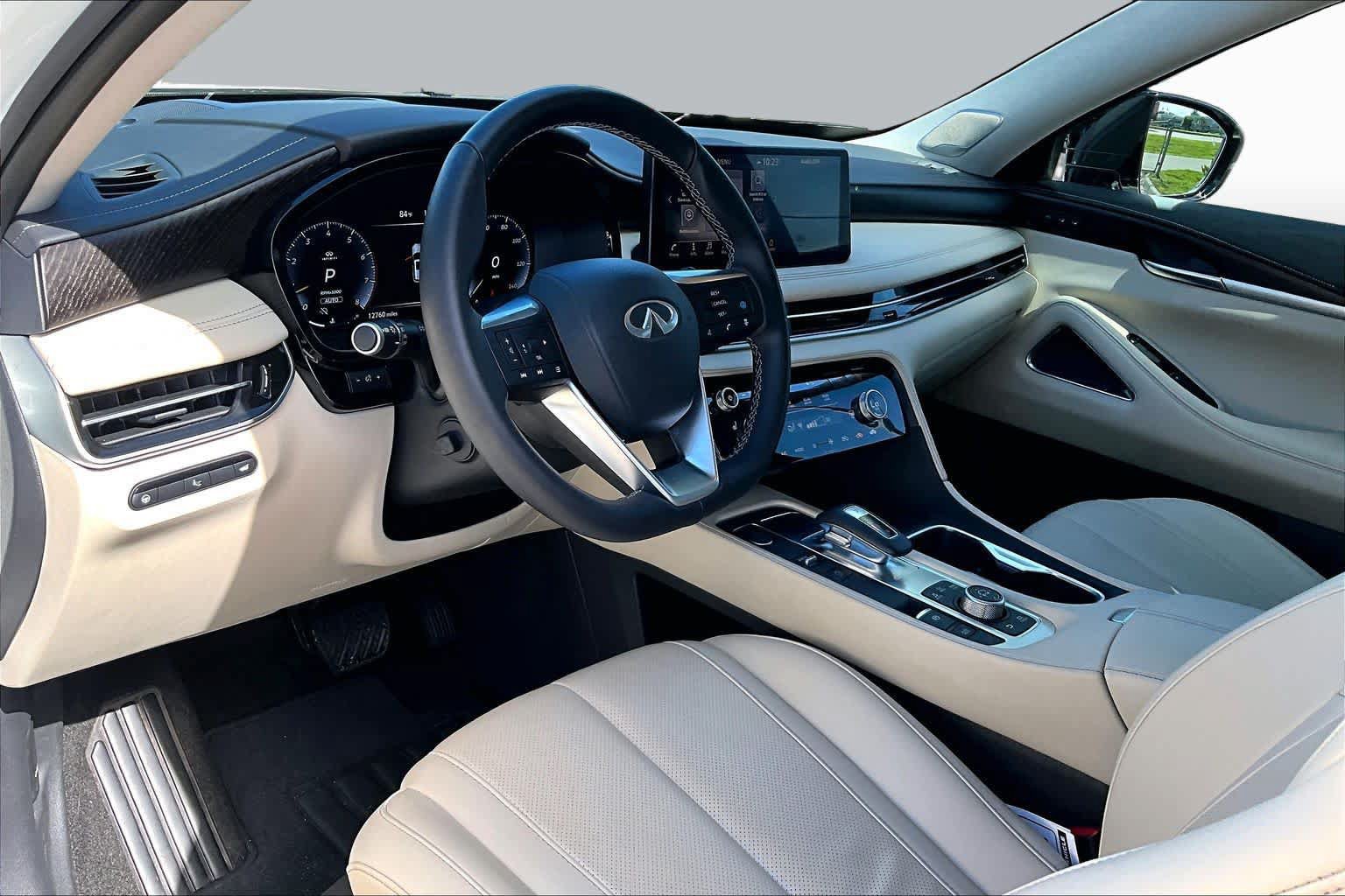 Used 2025 INFINITI QX60 Sensory w/ Vision Package AWD/4WD image 18