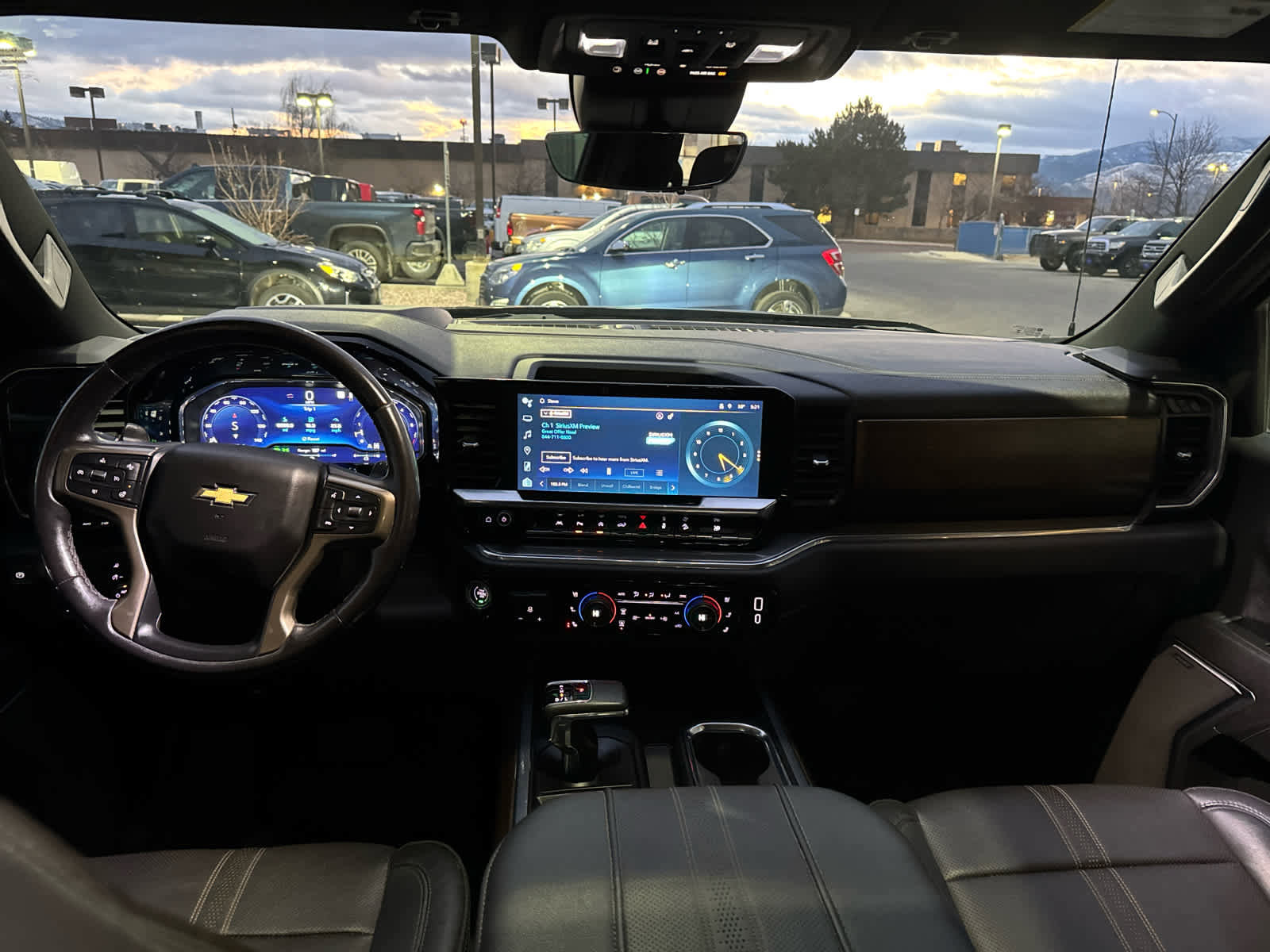 Certified 2023 Chevrolet Silverado 1500 High Country w/ Technology Package image 39