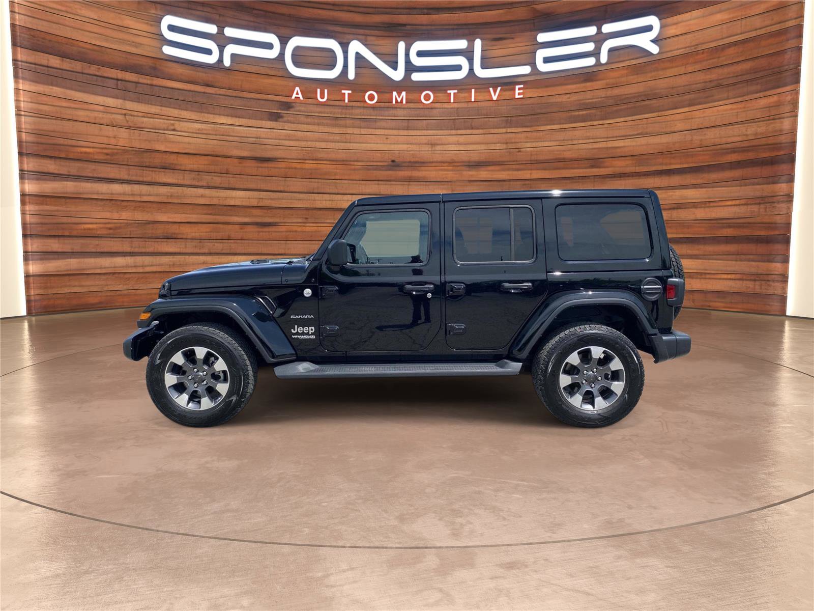Used 2022 Jeep Wrangler Unlimited Sahara w/ Cold Weather Group AWD/4WD image 2