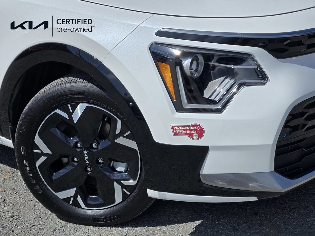 Certified 2024 Kia Niro Wind FWD image 9