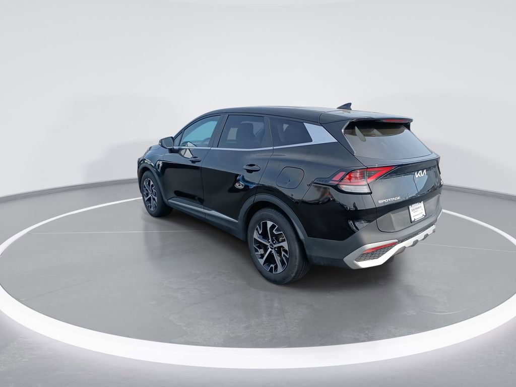 Used 2025 Kia Sportage EX image 6