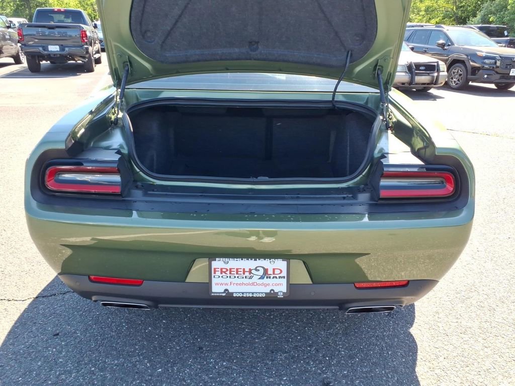 Used 2021 Dodge Challenger R/T Scat Pack RWD image 19