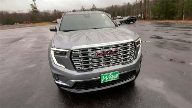 New 2026 GMC Acadia Denali image 3