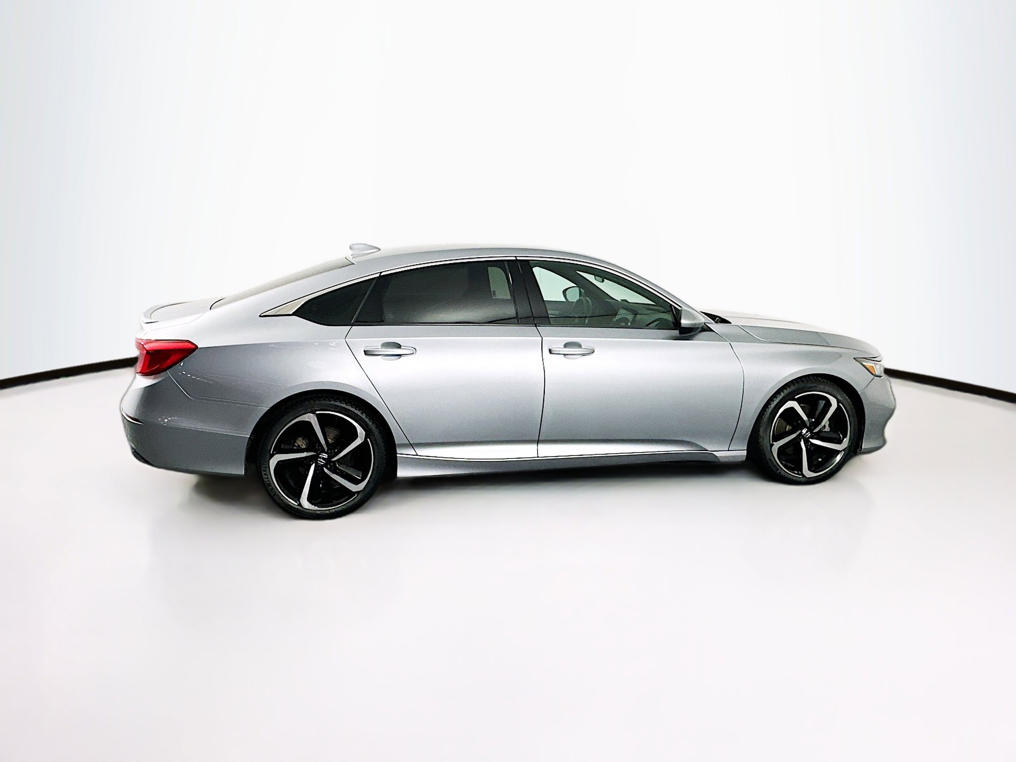Used 2019 Honda Accord Sport image 10