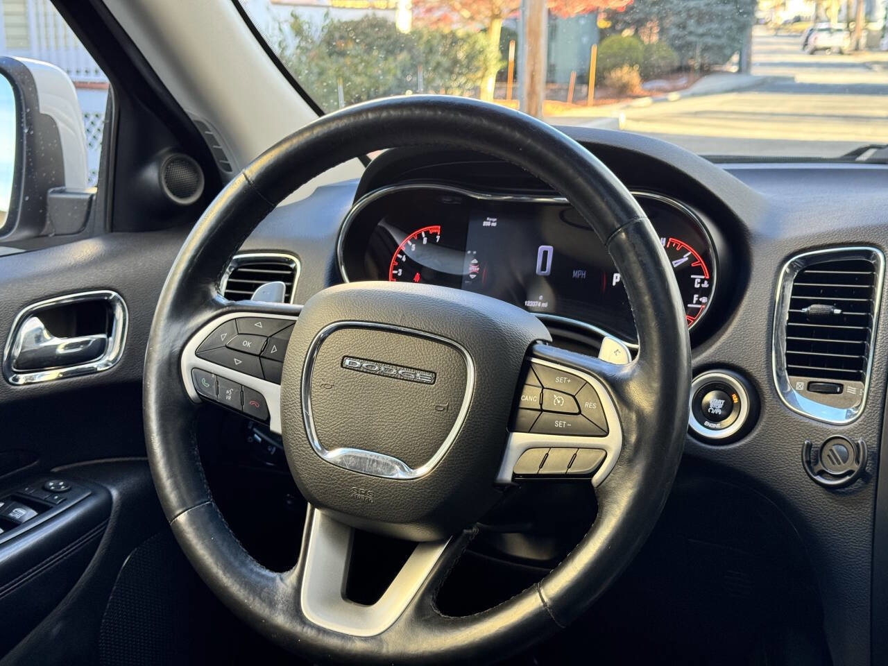 Used 2015 Dodge Durango Limited w/ Nav & Power Liftgate Group image 28