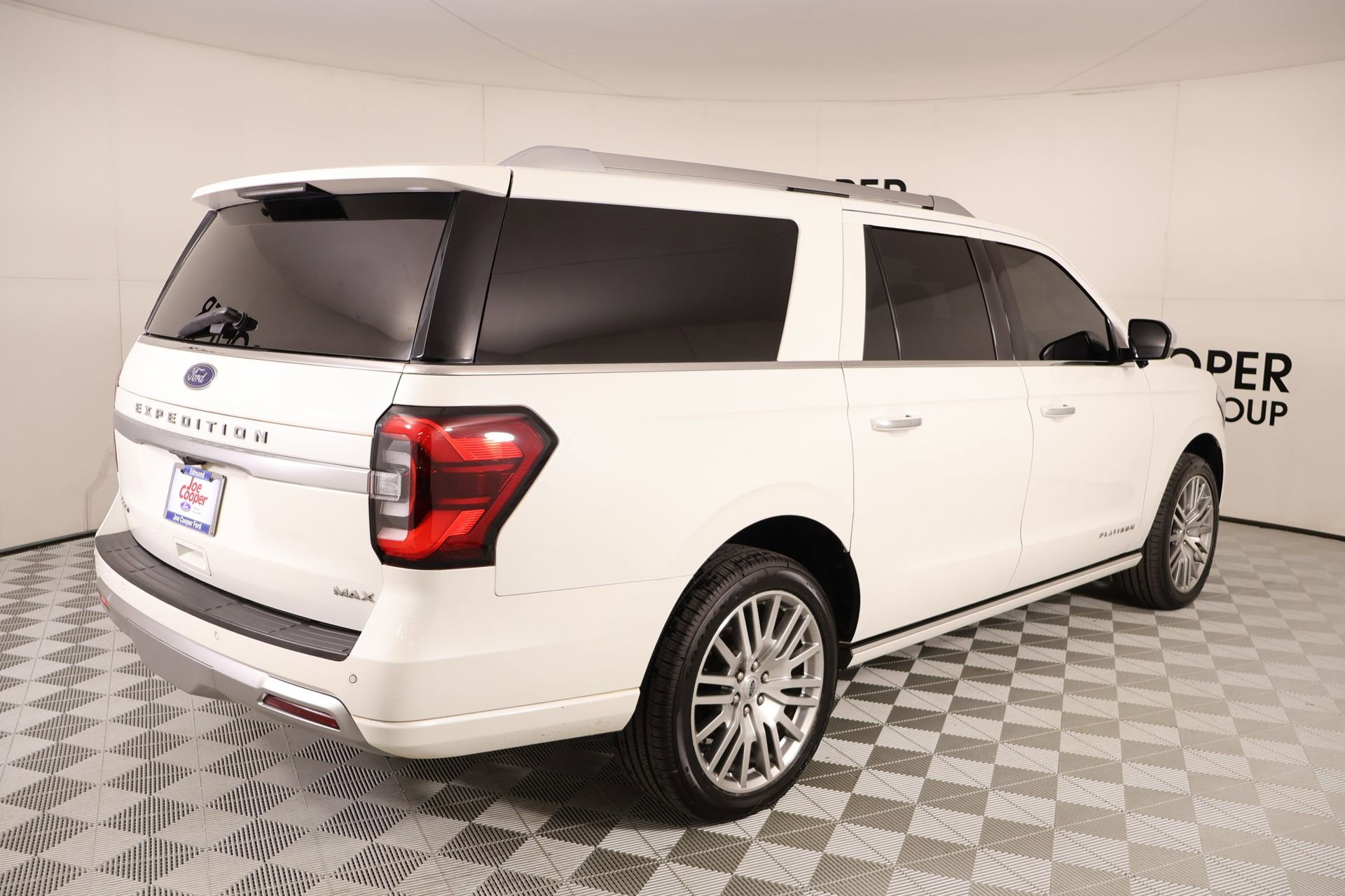 Used 2023 Ford Expedition Max Platinum AWD/4WD image 22