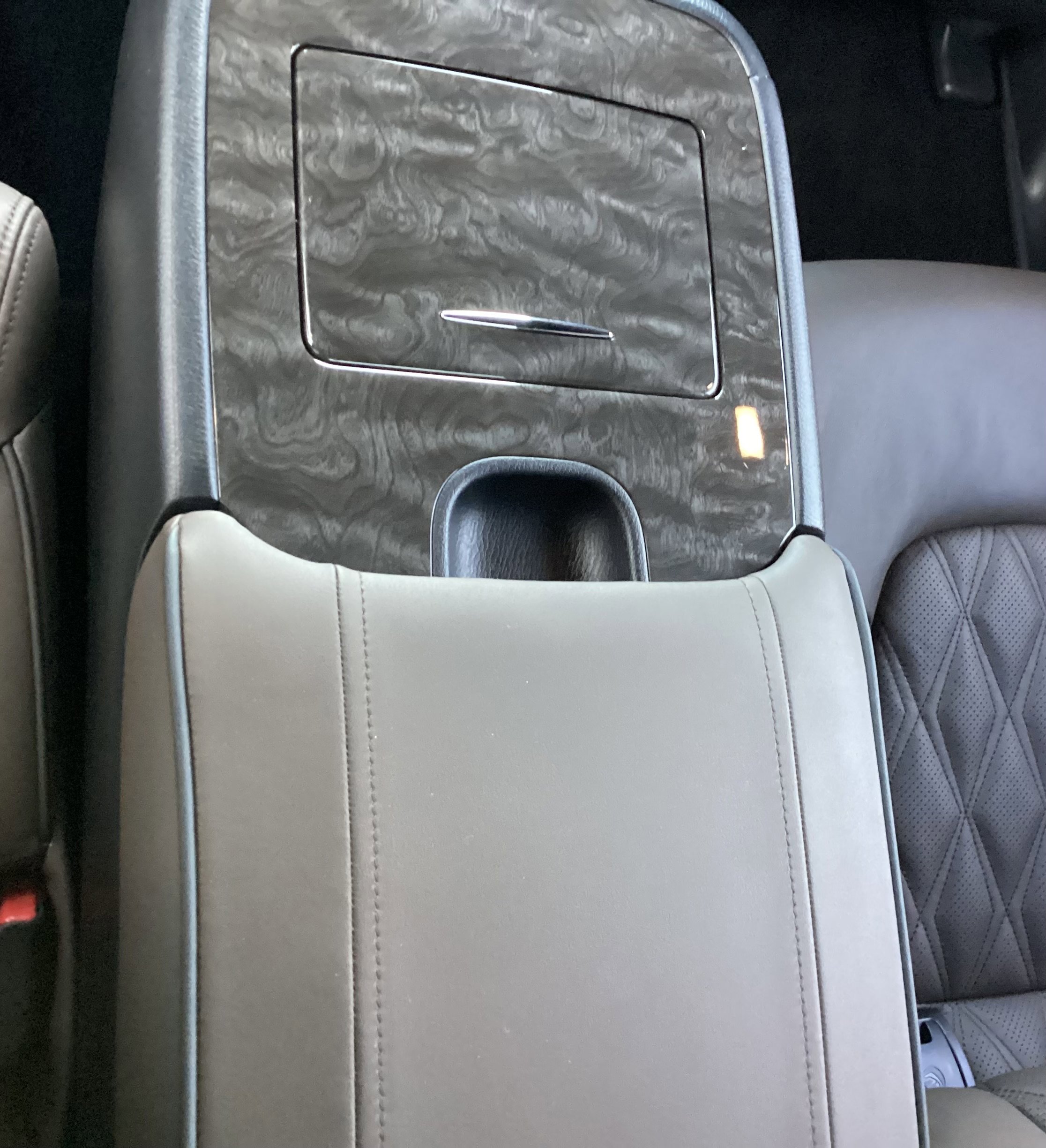 Used 2024 Nissan Armada Platinum w/ Captain's Chairs Package image 27