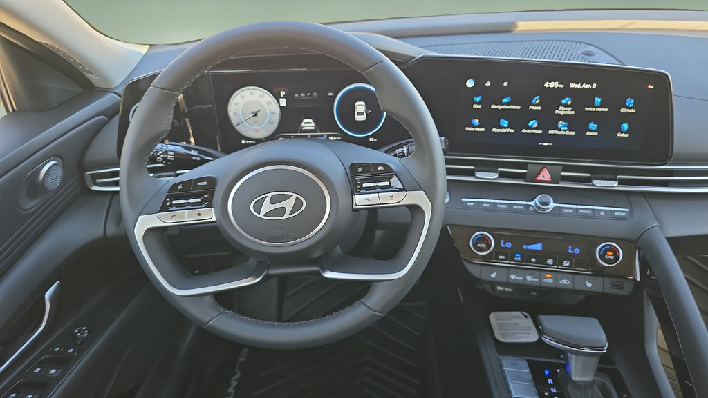 New 2026 Hyundai Elantra Limited FWD image 12