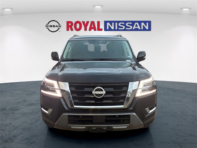 Used 2022 Nissan Armada SV image 2