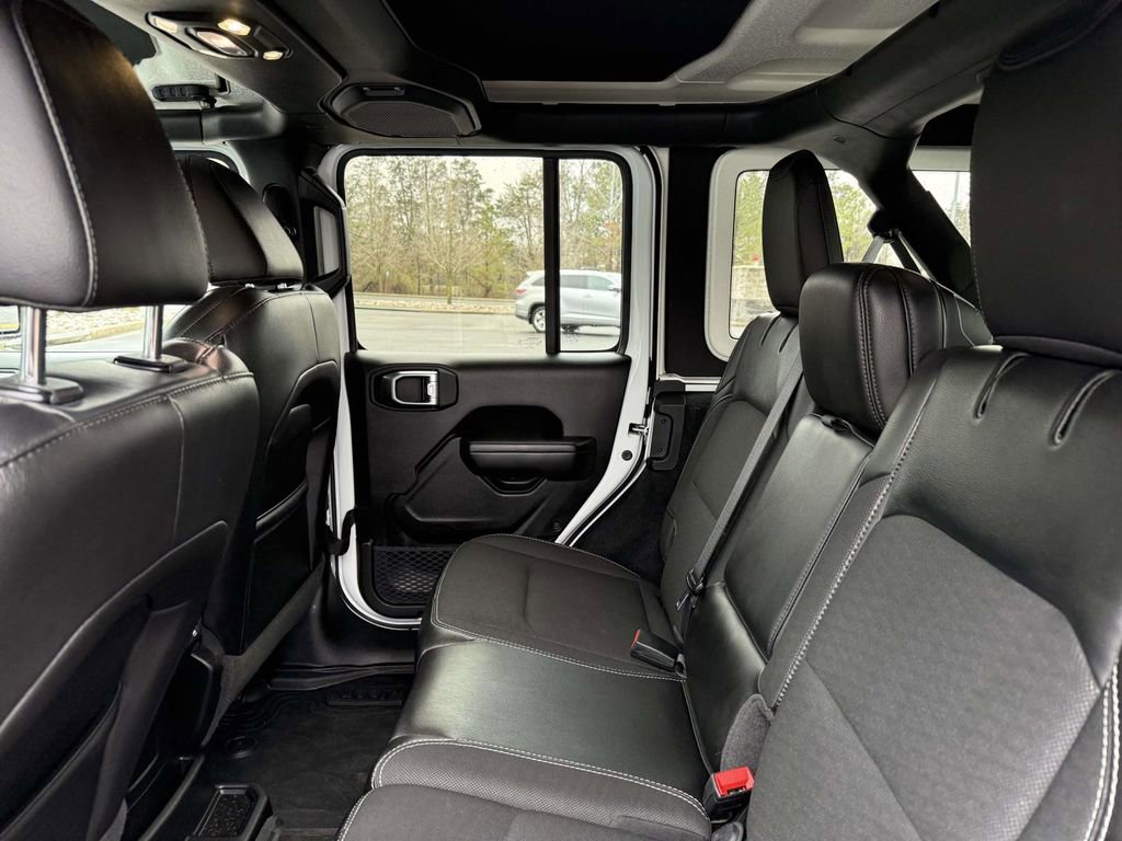 Used 2020 Jeep Wrangler Unlimited Sport image 16