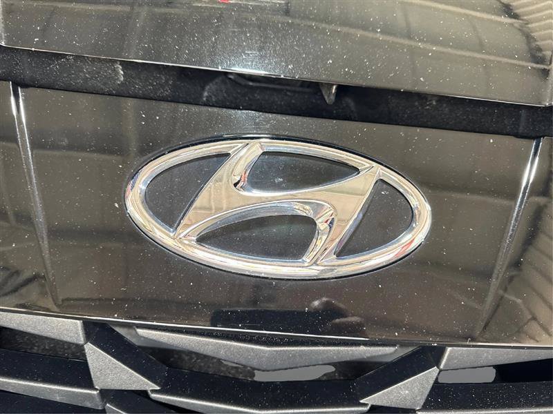 Used 2023 Hyundai Elantra SEL w/ Preferred Accessory Package FWD image 23