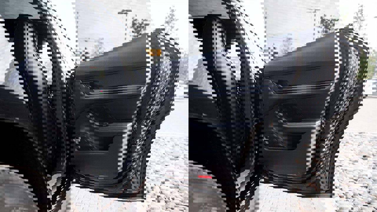 Used 2021 Porsche Taycan 4S image 34